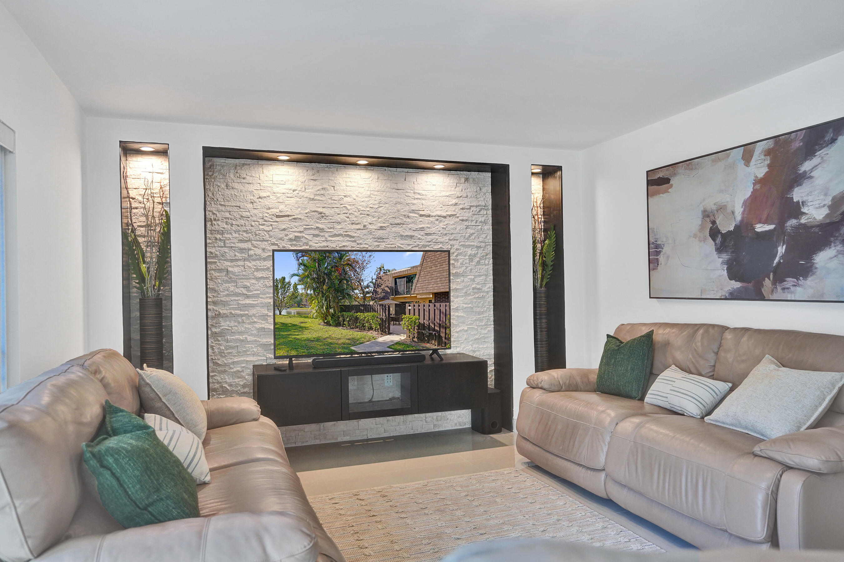 DELRAY OAKS WEST CONDO - Residential