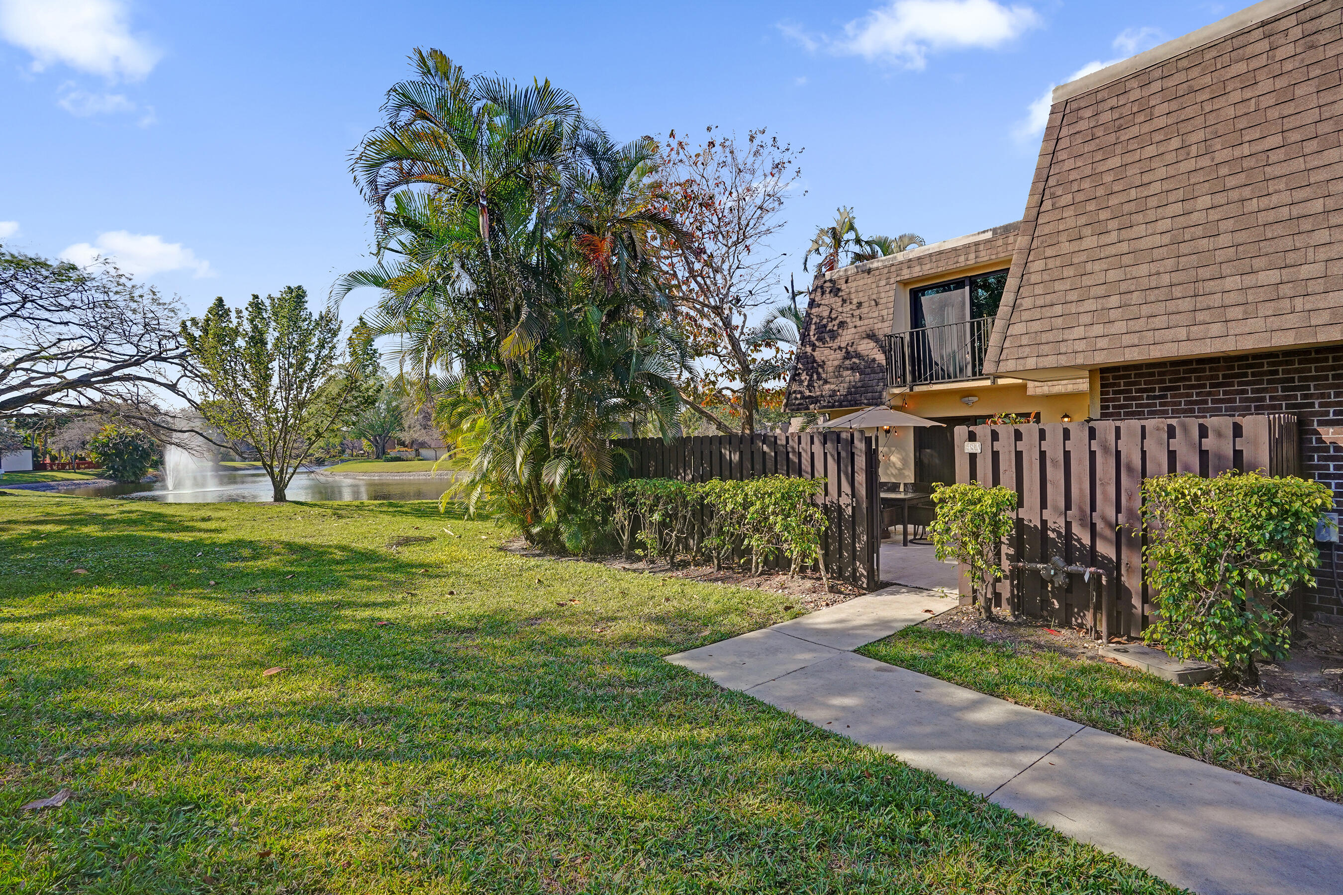 DELRAY OAKS WEST CONDO - Residential