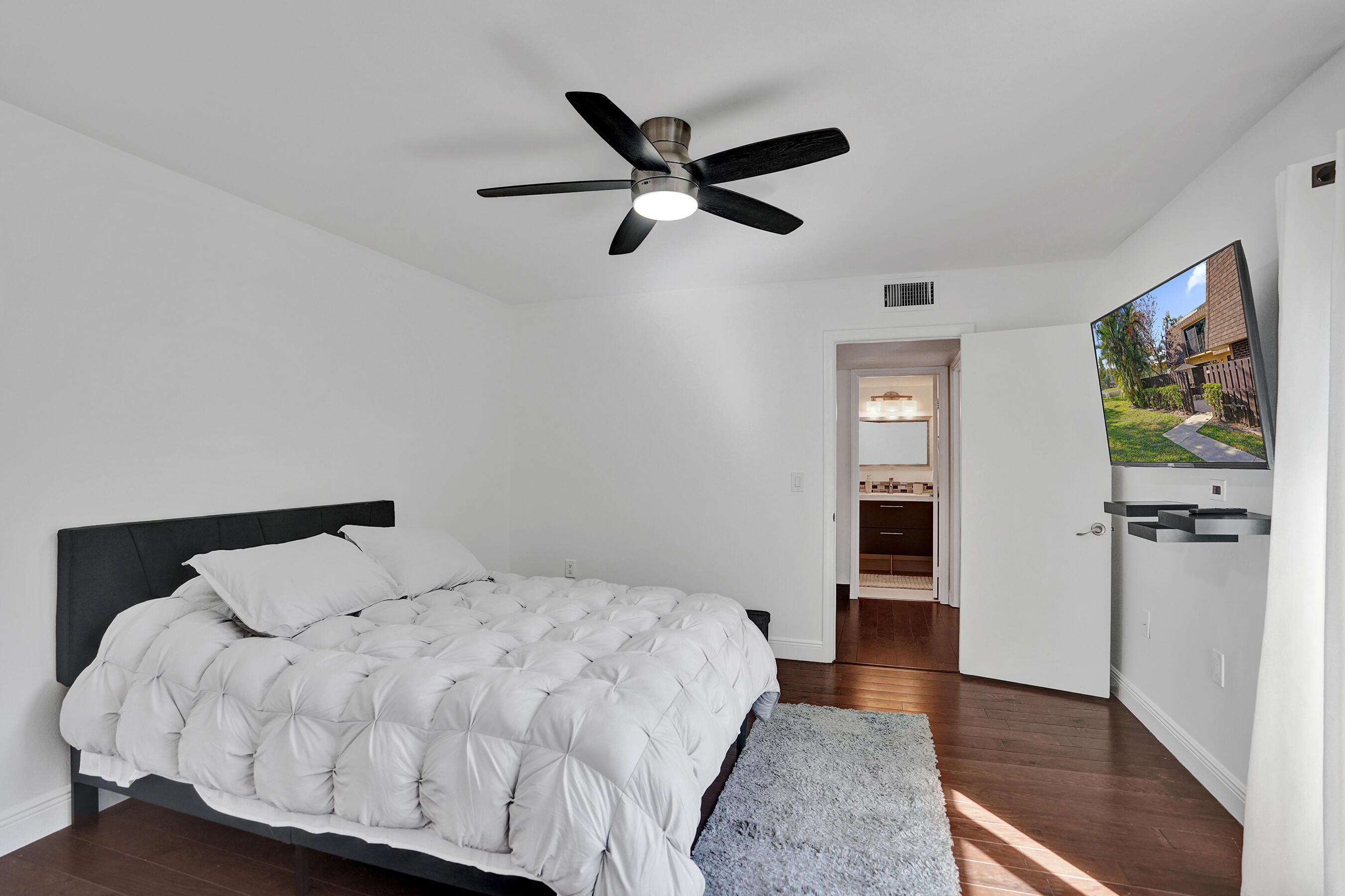 DELRAY OAKS WEST CONDO - Residential