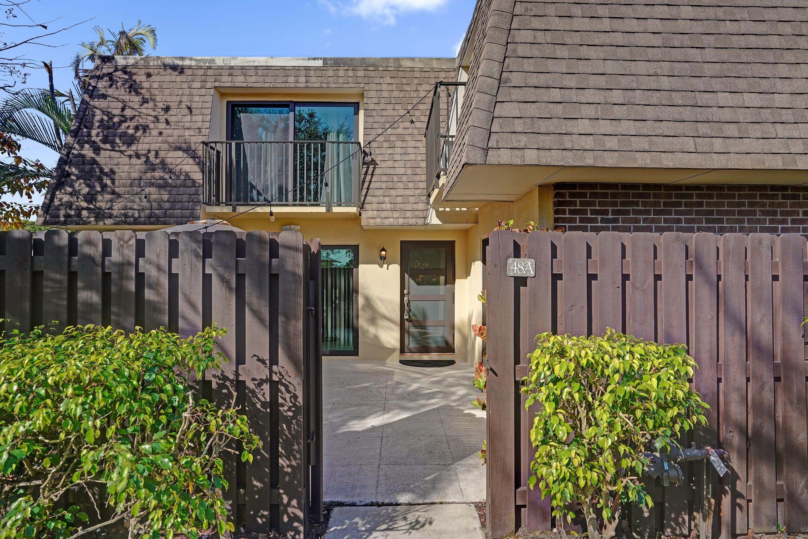 DELRAY OAKS WEST CONDO - Residential