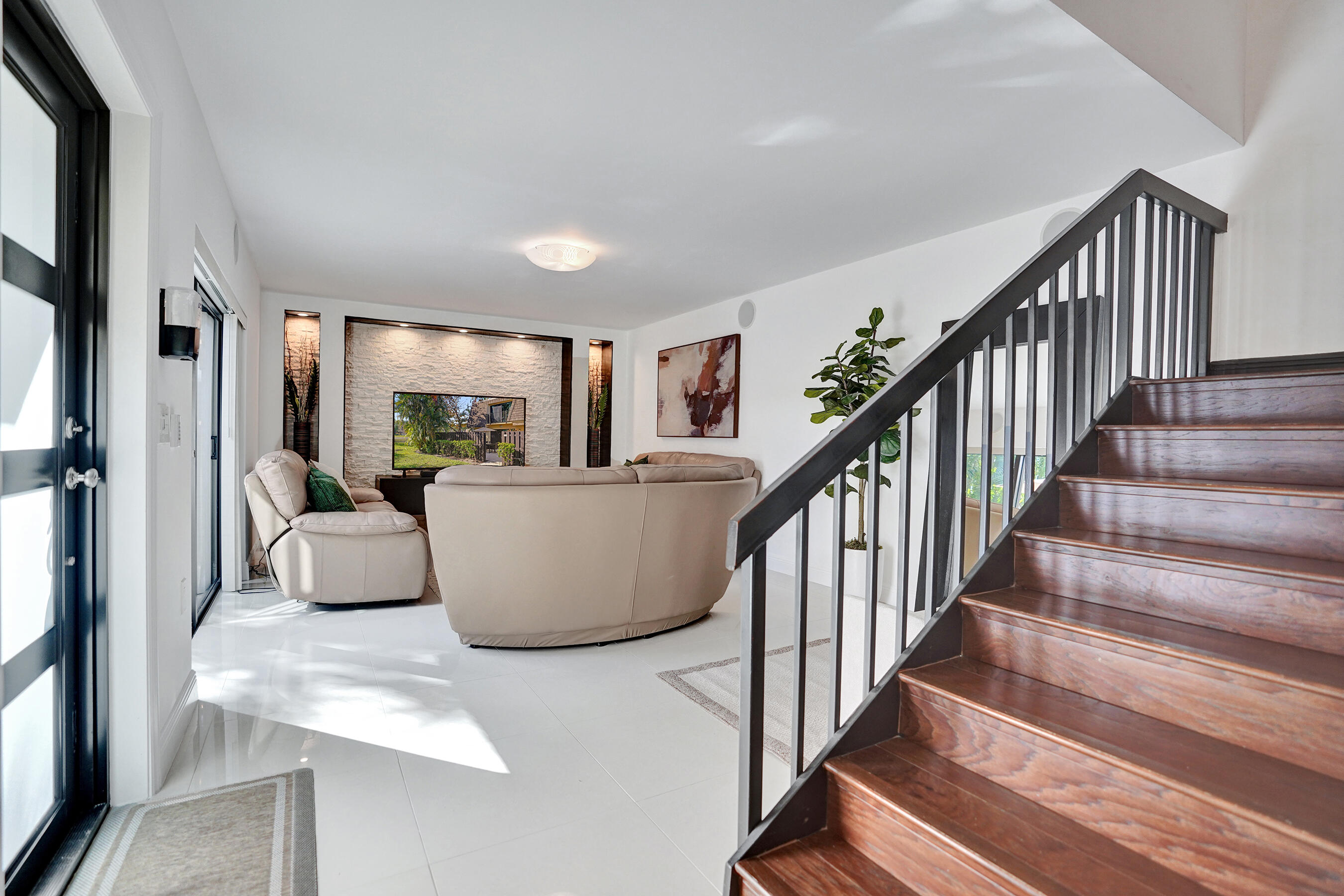 DELRAY OAKS WEST CONDO - Residential