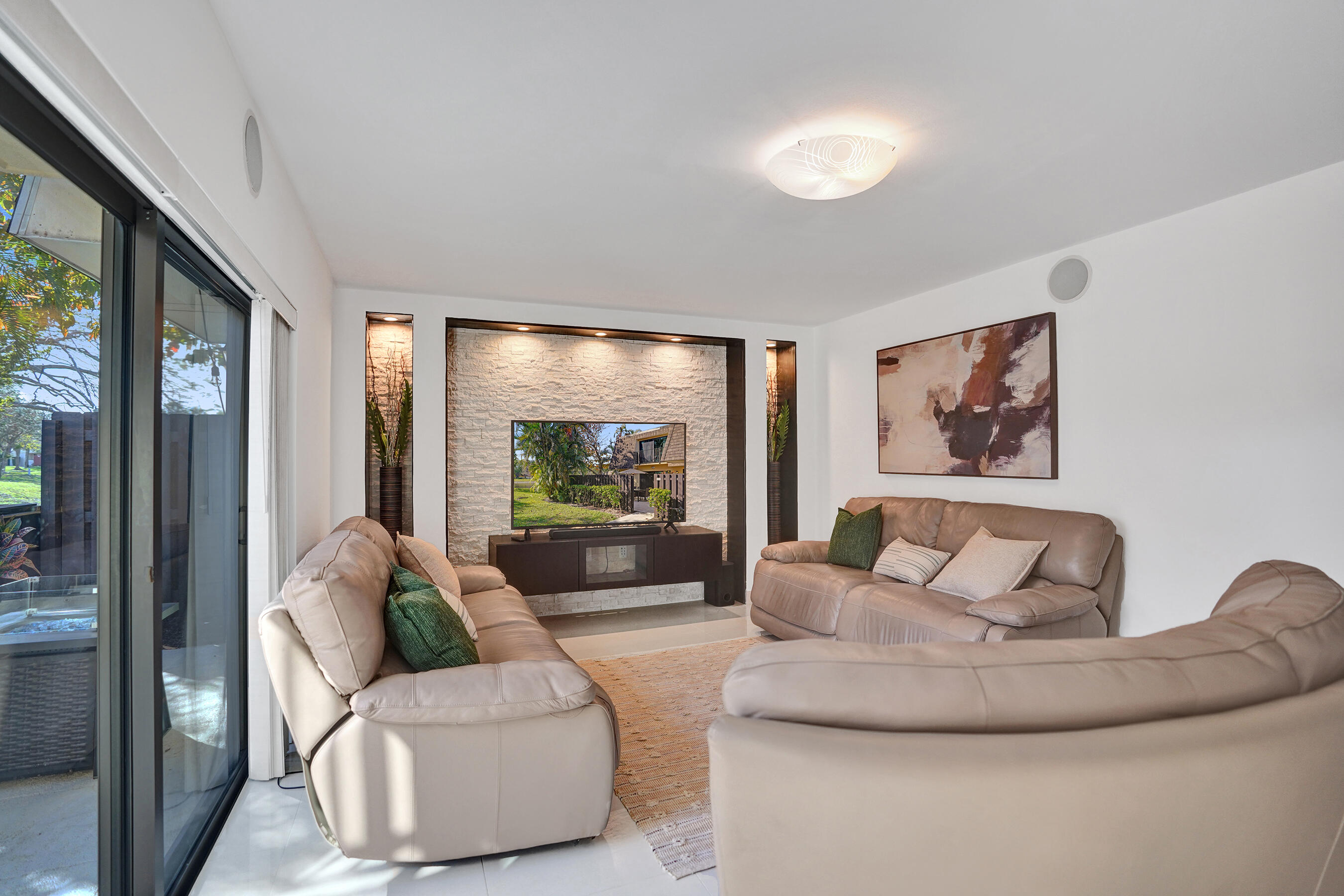 DELRAY OAKS WEST CONDO - Residential