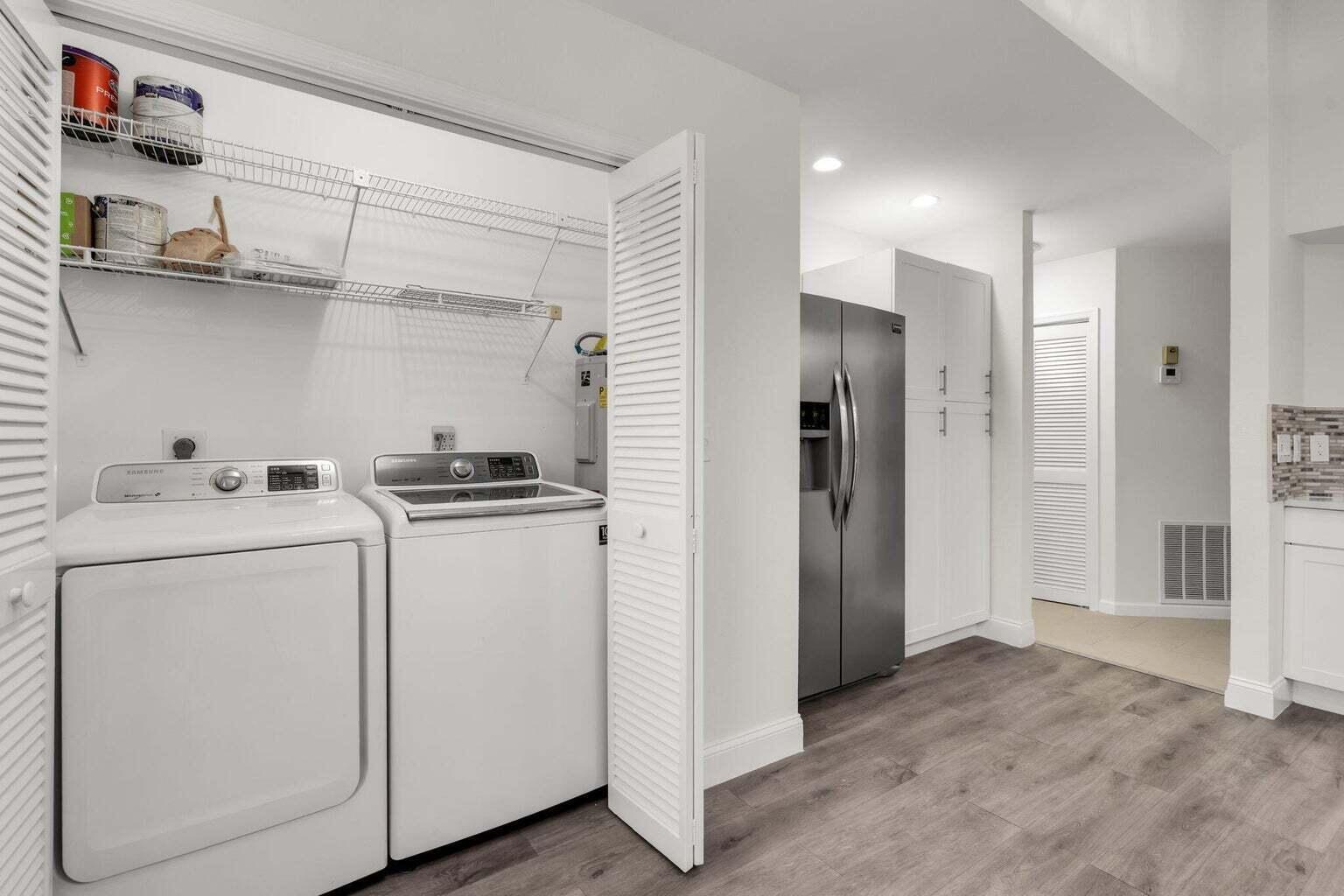 EL VIENTO AT BOCA POINTE - Residential Lease