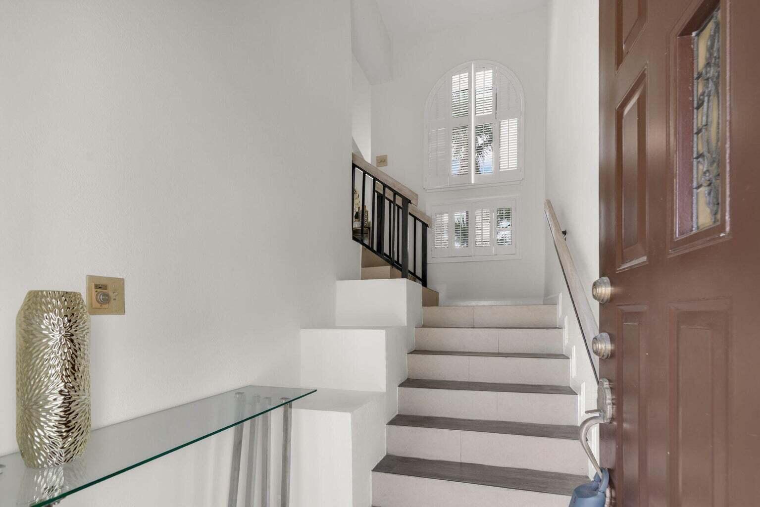 EL VIENTO AT BOCA POINTE - Residential Lease