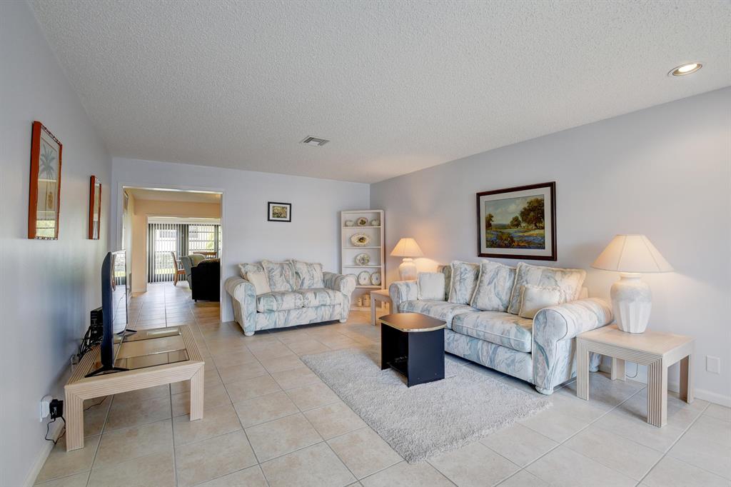 GREENTREE VILLAS CONDO - Residential