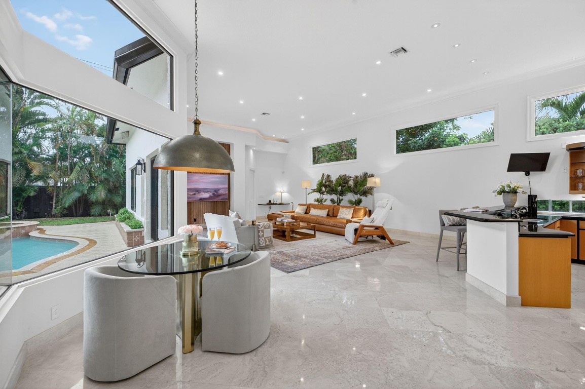 HARBOR BEACH - Residential