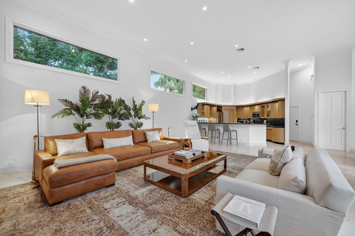 HARBOR BEACH - Residential