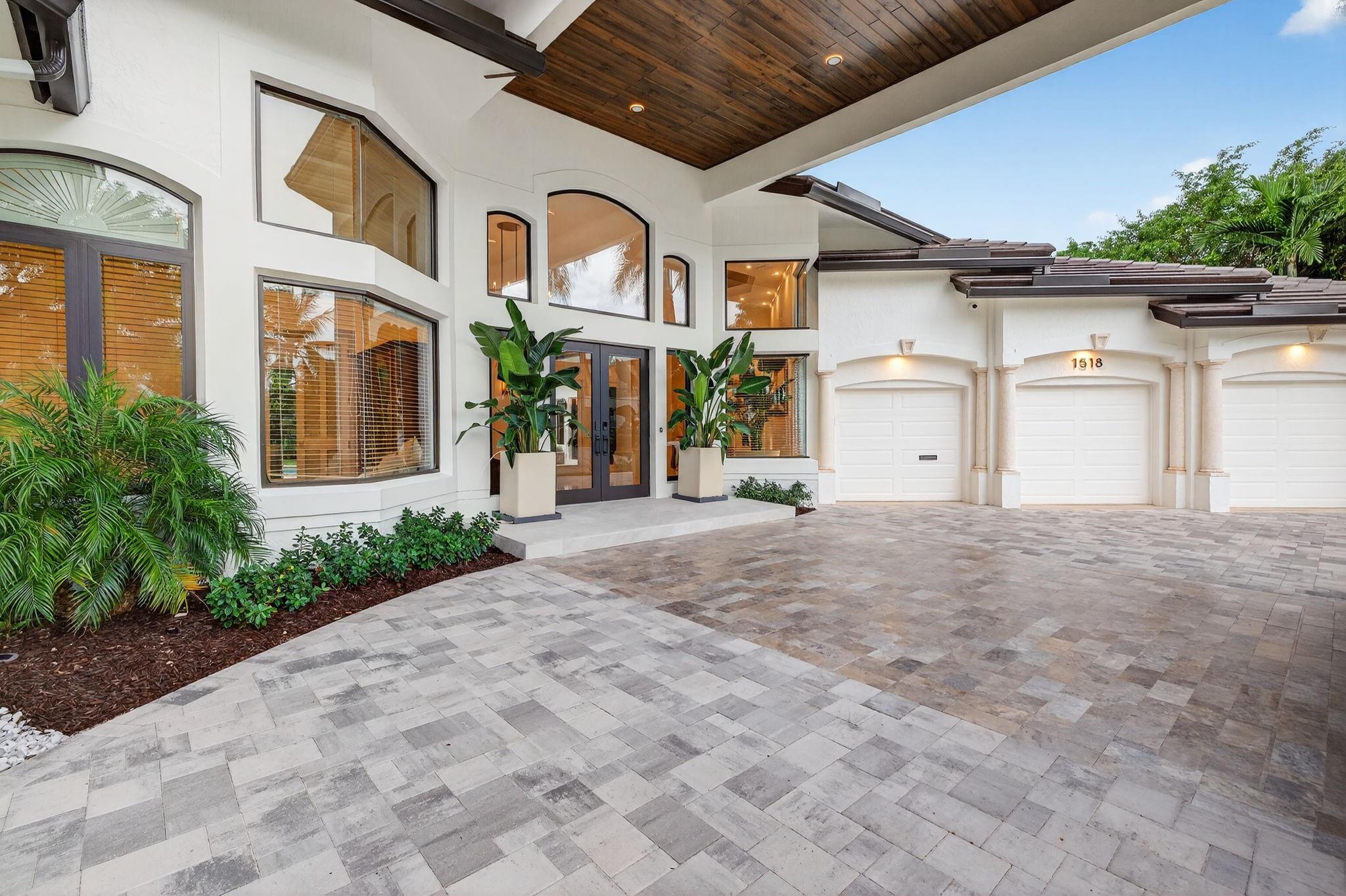 HARBOR BEACH - Residential