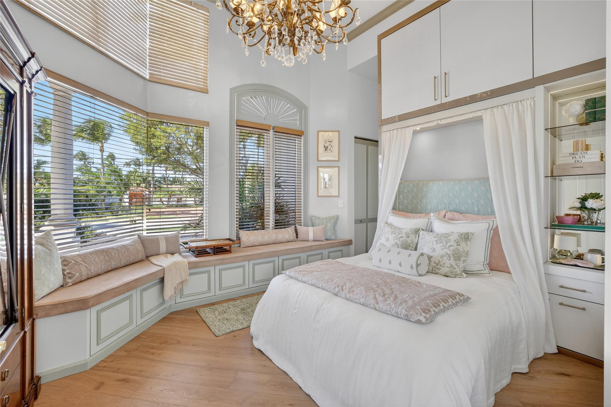 HARBOR BEACH - Residential