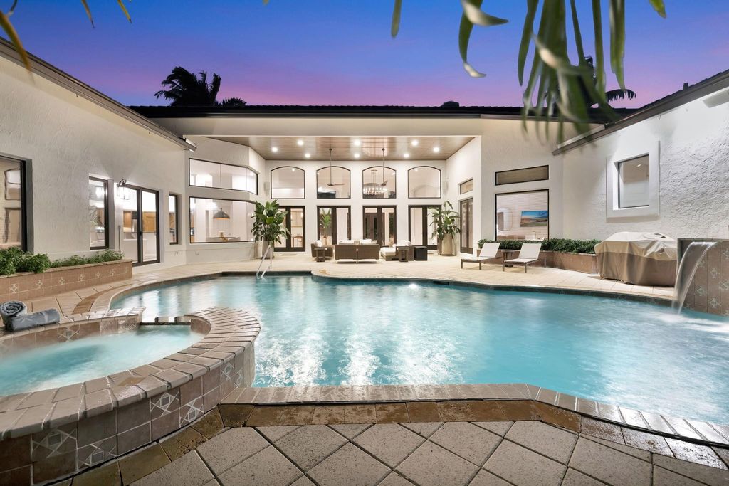 Photo of 1518 E Lake Drive, Fort Lauderdale, FL 33316 (MLS # F10525143)