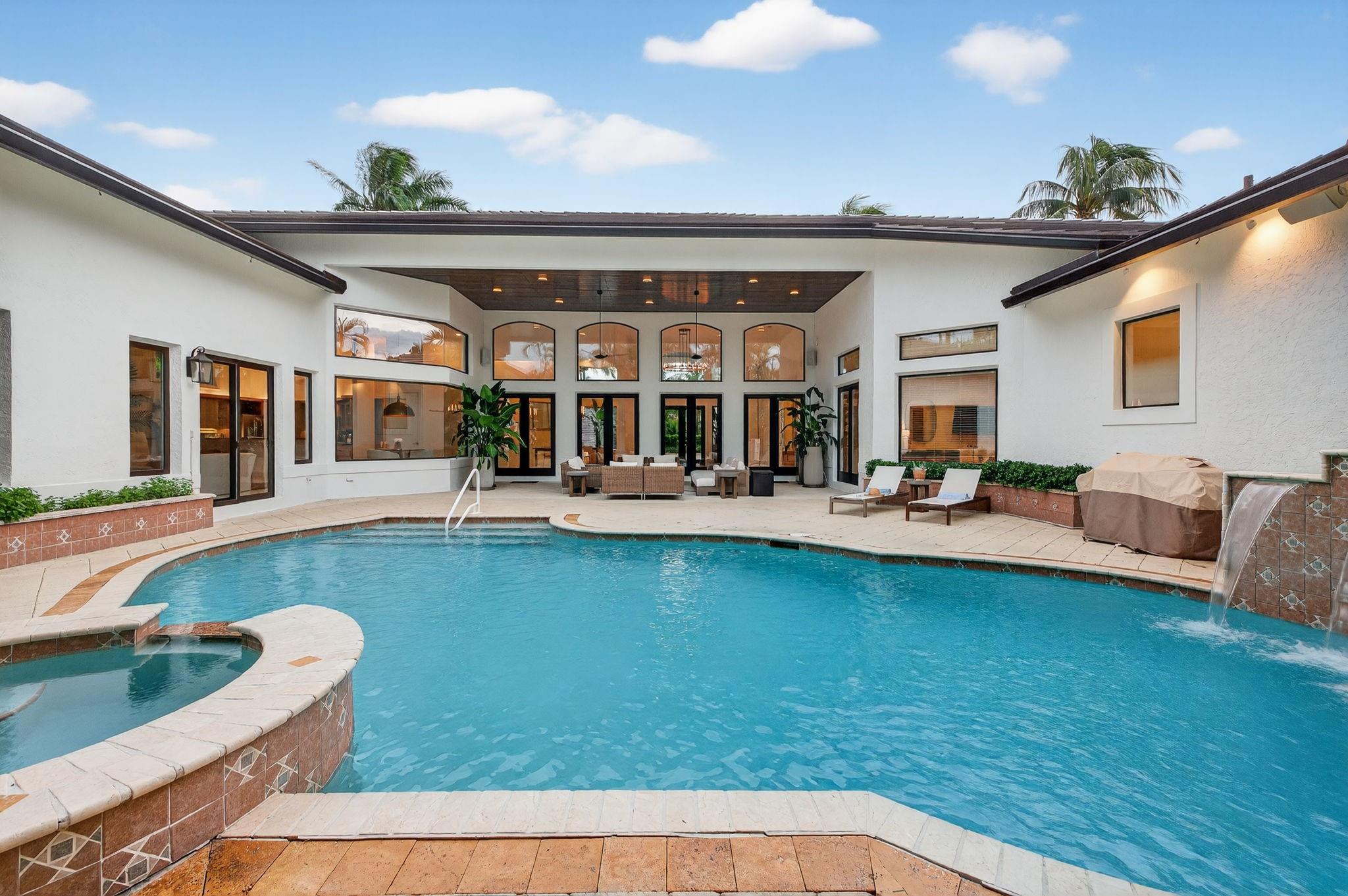 HARBOR BEACH - Residential