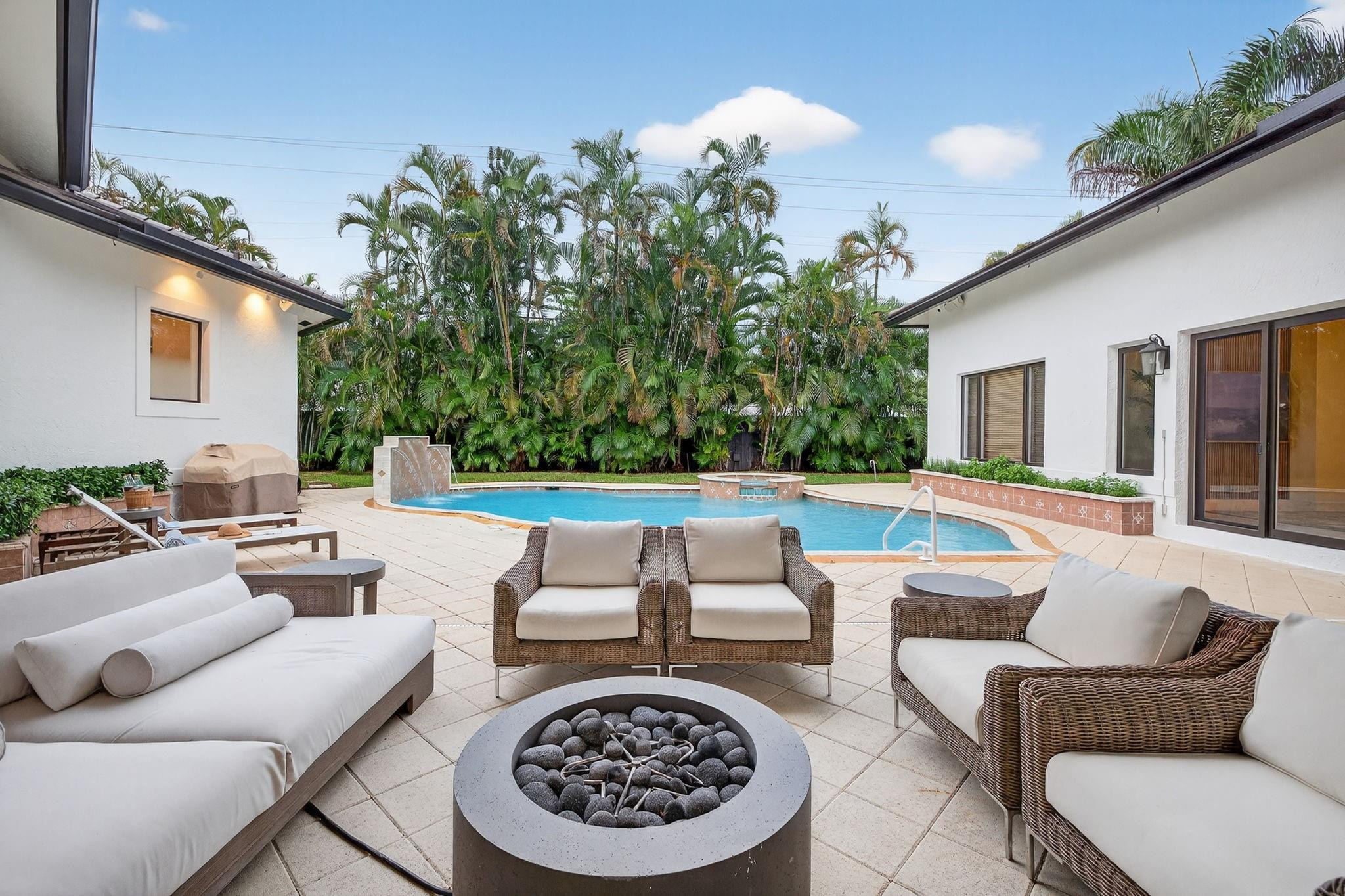 HARBOR BEACH - Residential