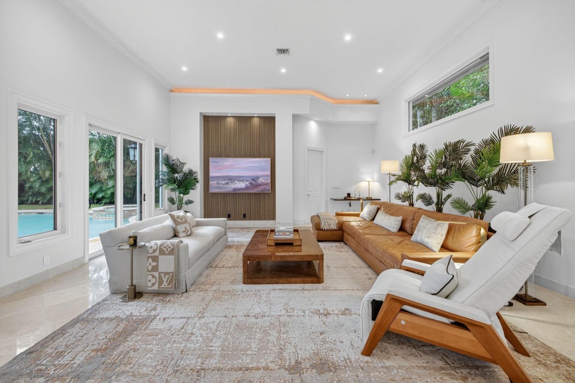 HARBOR BEACH - Residential