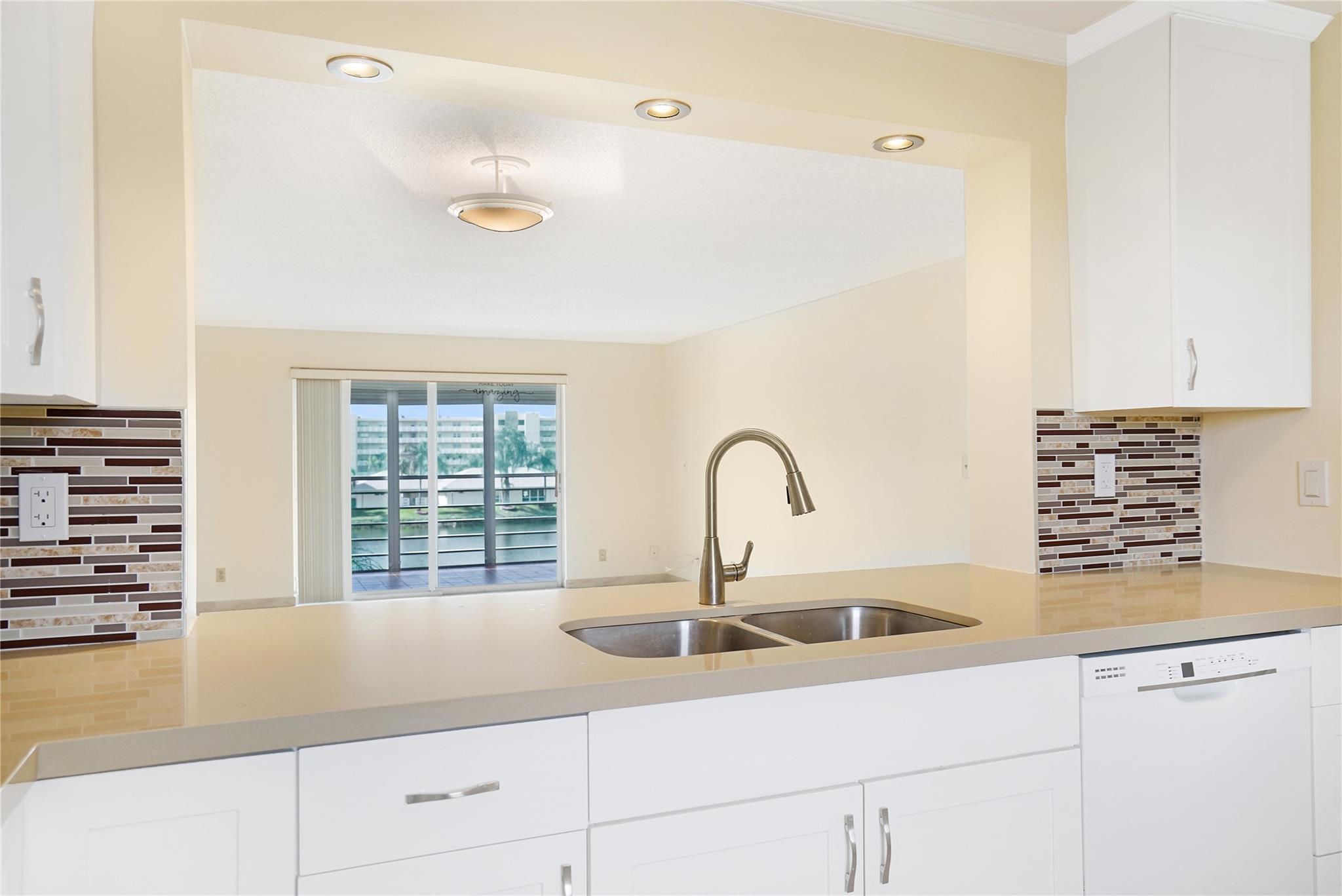 111 SE 3 AVE 306