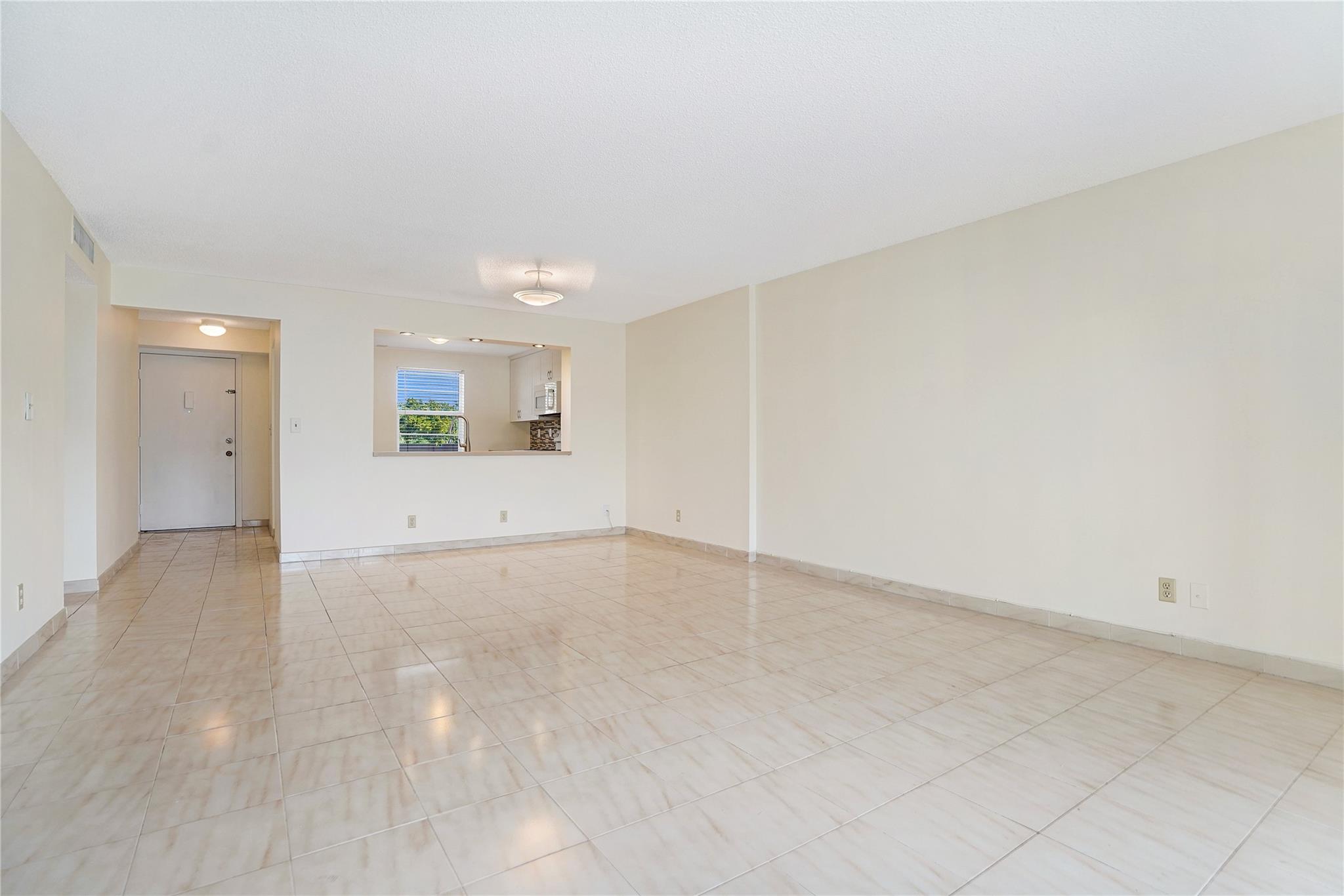 MEADOWBROOK LAKES - Residential