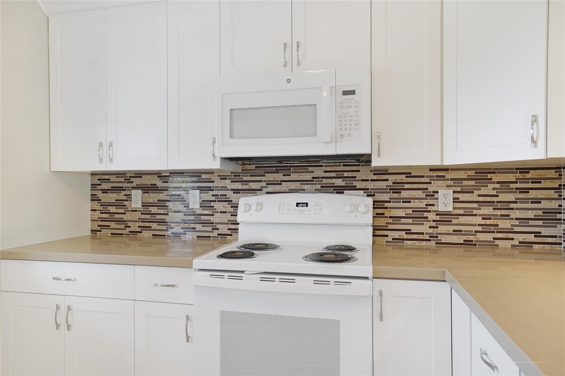 MEADOWBROOK LAKES - Residential