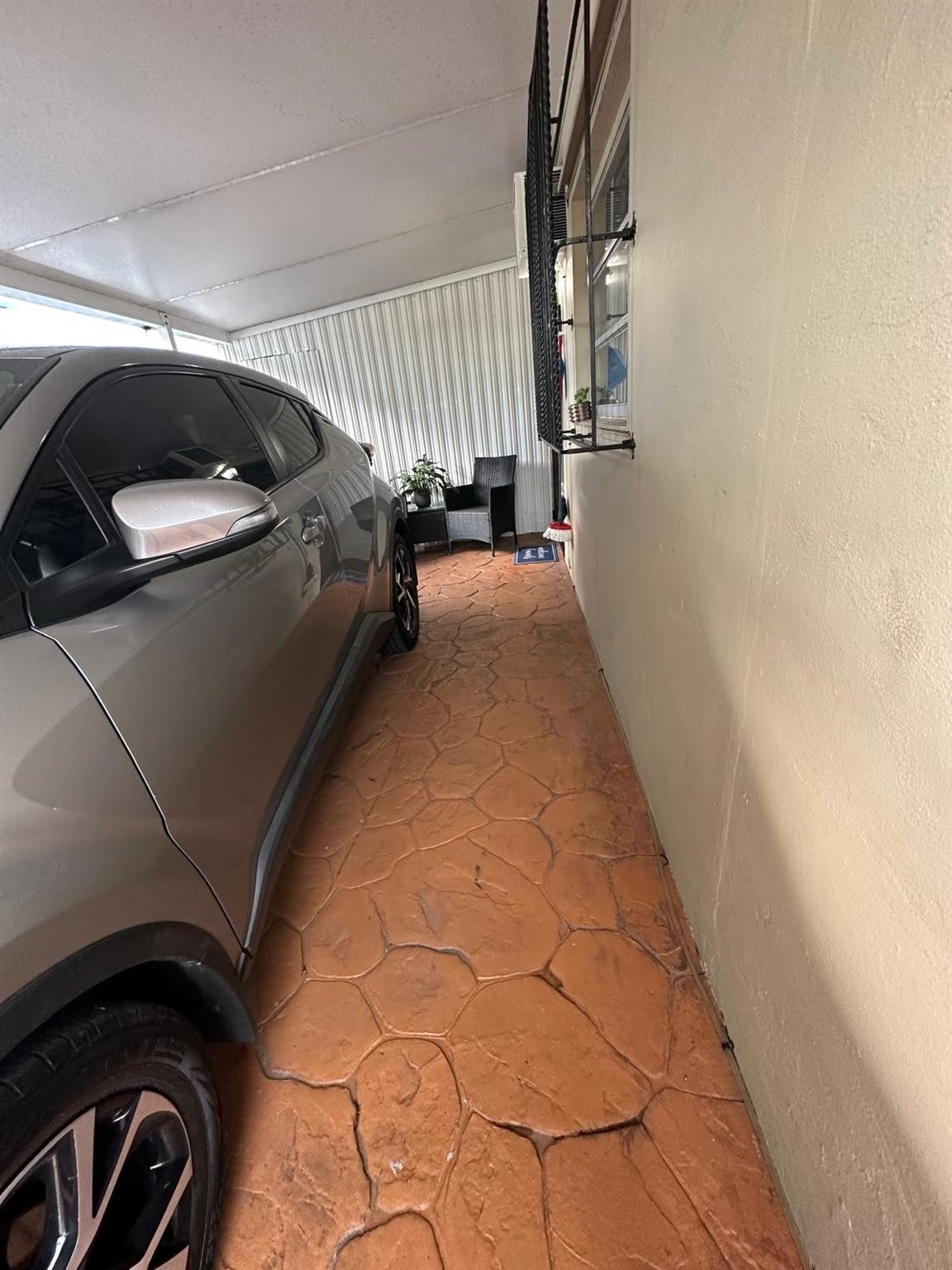 PALM SPRINGS SUB SEC 3 - Residential Lease