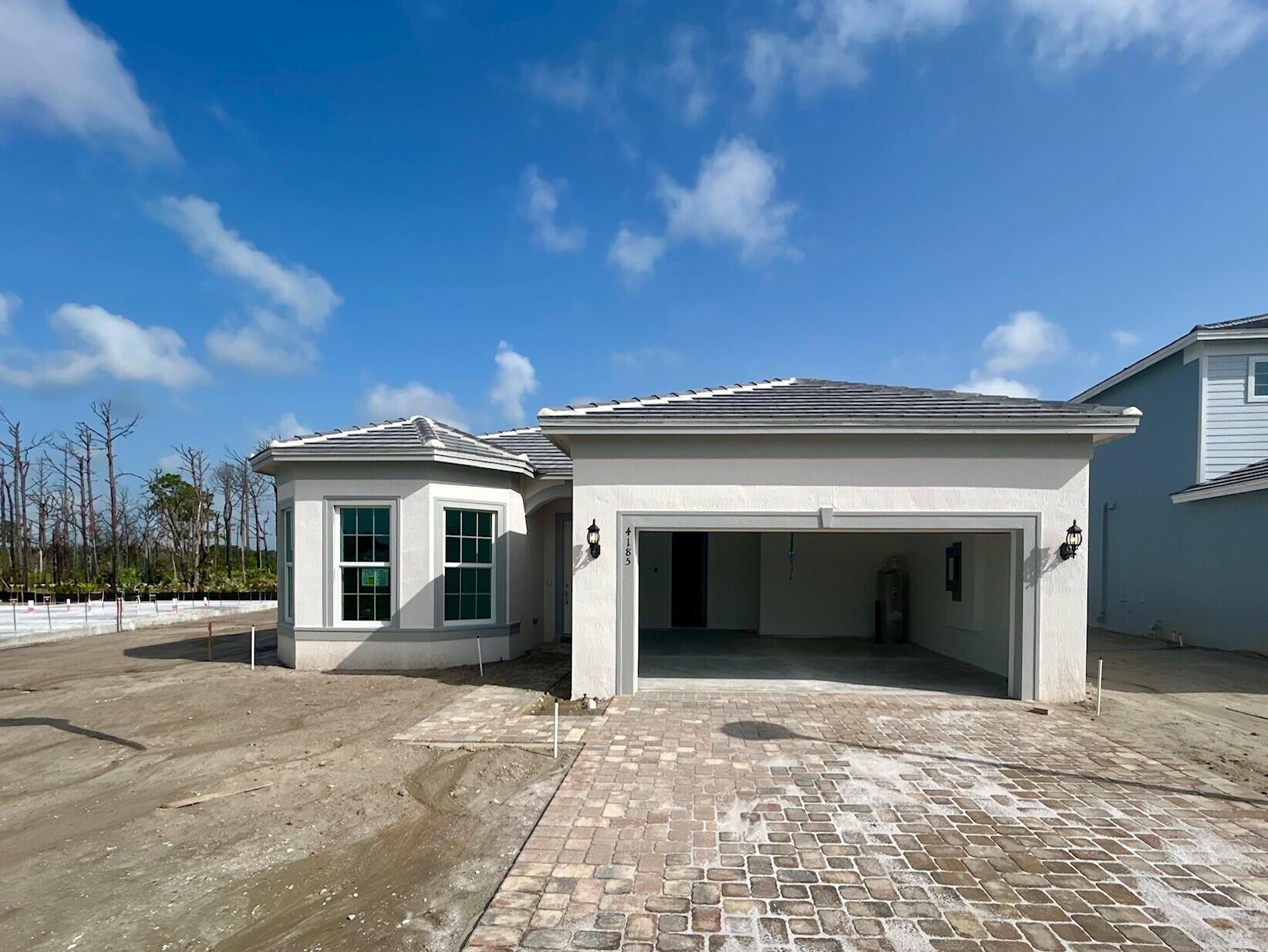 4185 SW Cornerstone Way Mystique 150