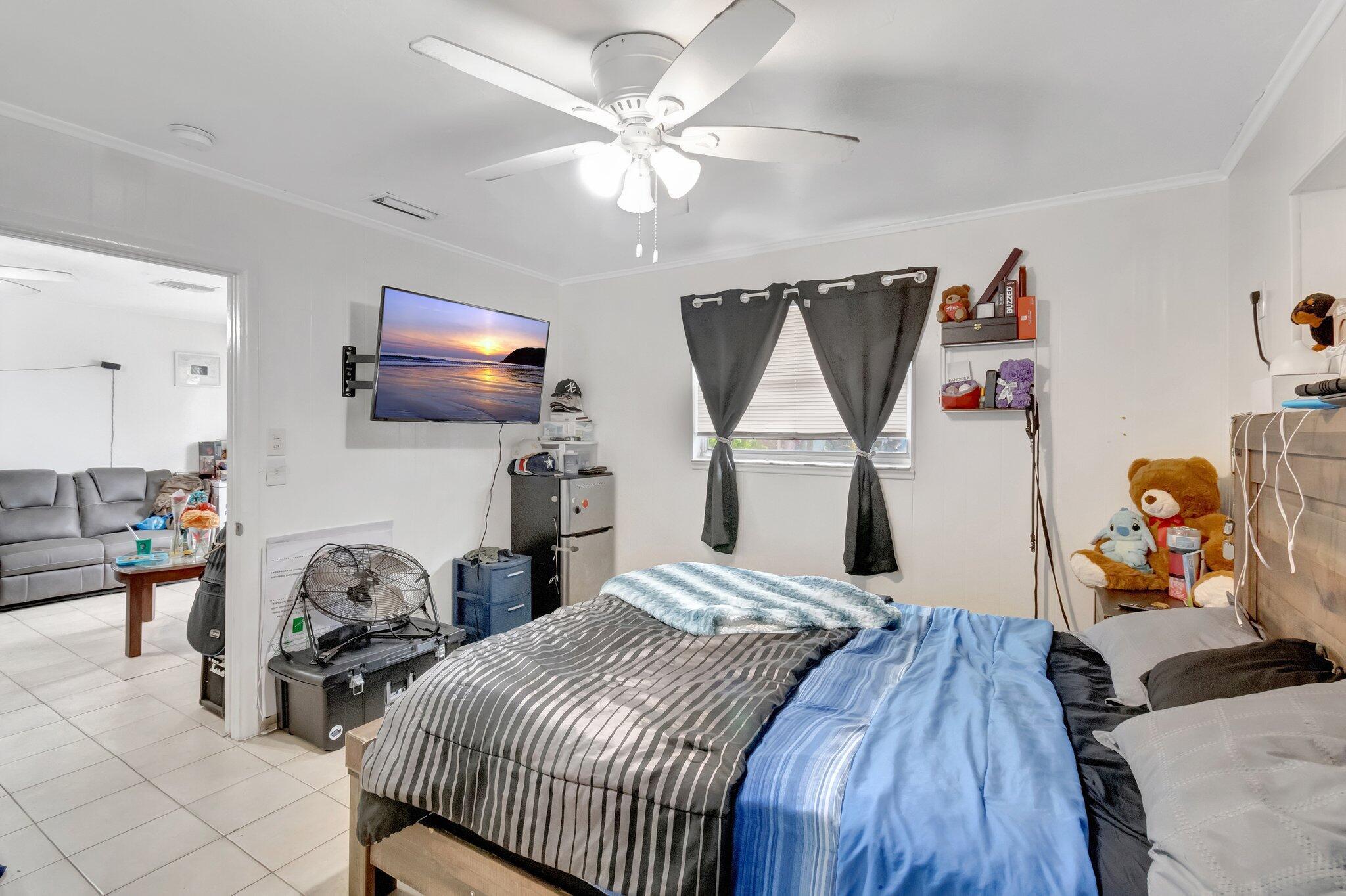 BRYANT PARK - Residential Income