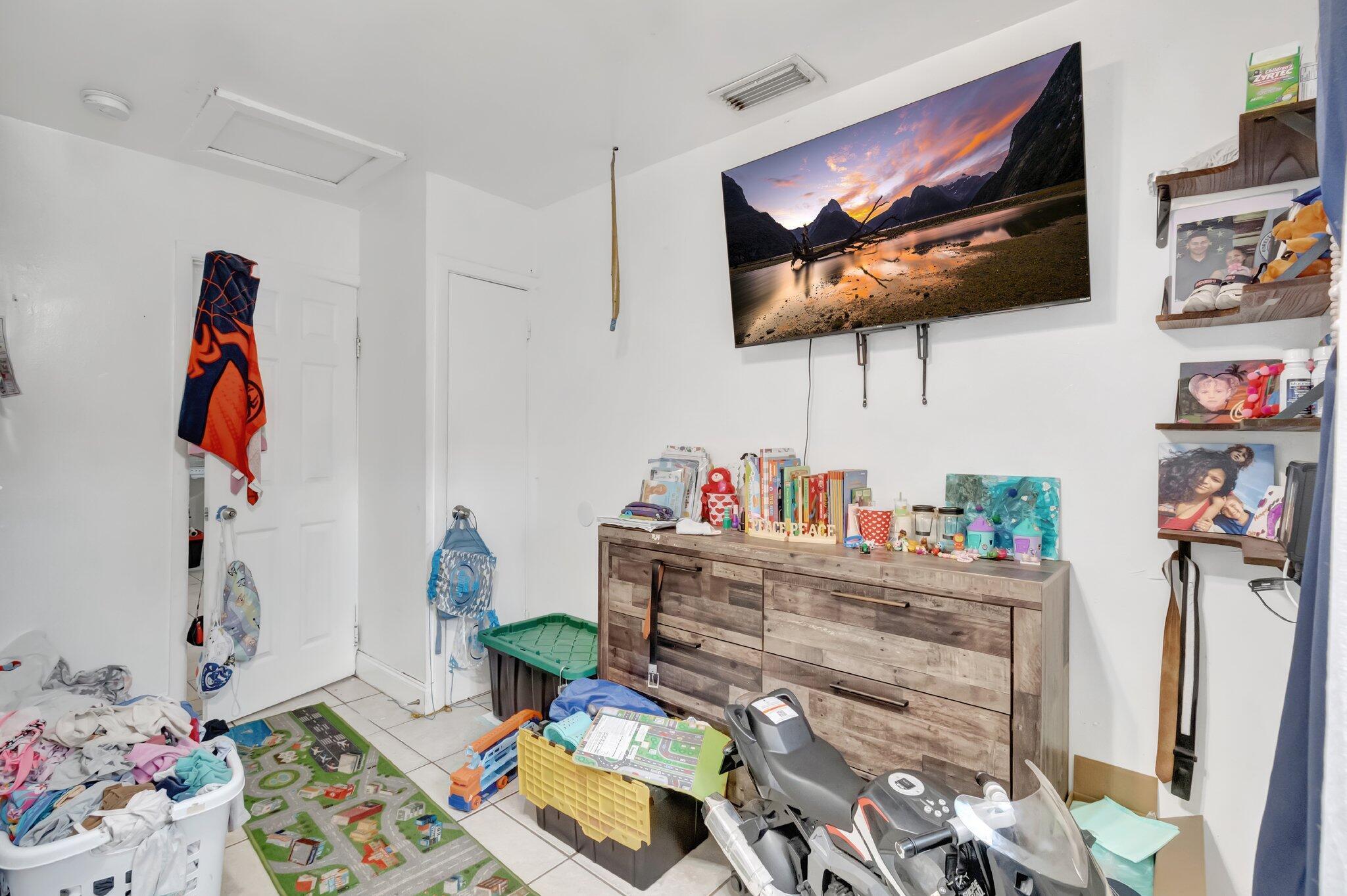 BRYANT PARK - Residential Income