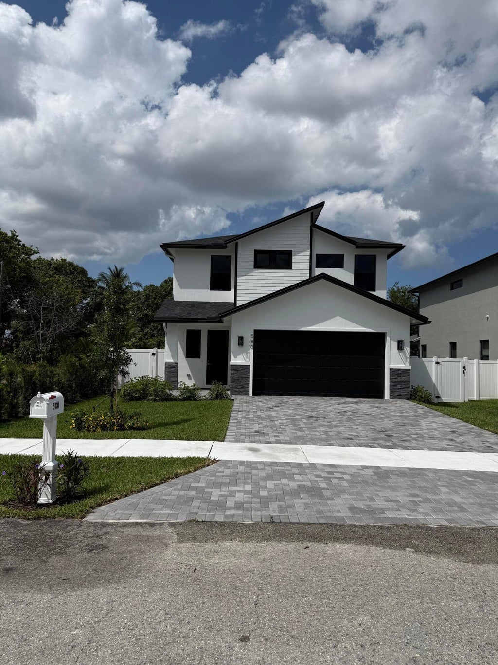 Photo of 580 Lucky Lane, Delray Beach, FL 33444 (MLS # R11108966)
