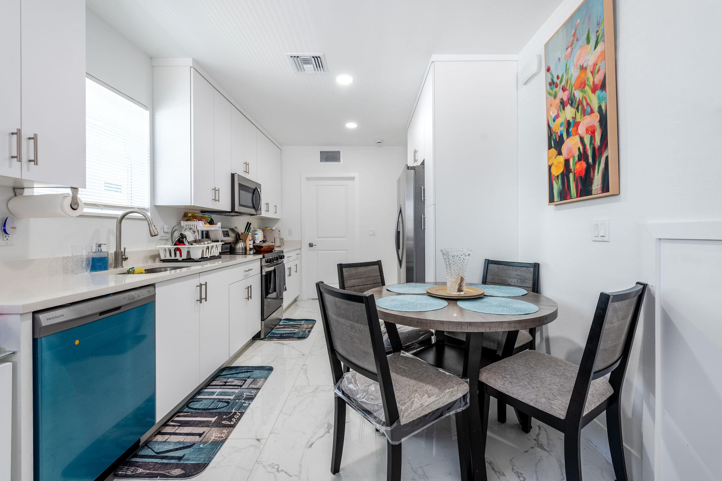 CHERRY HILLS - Residential