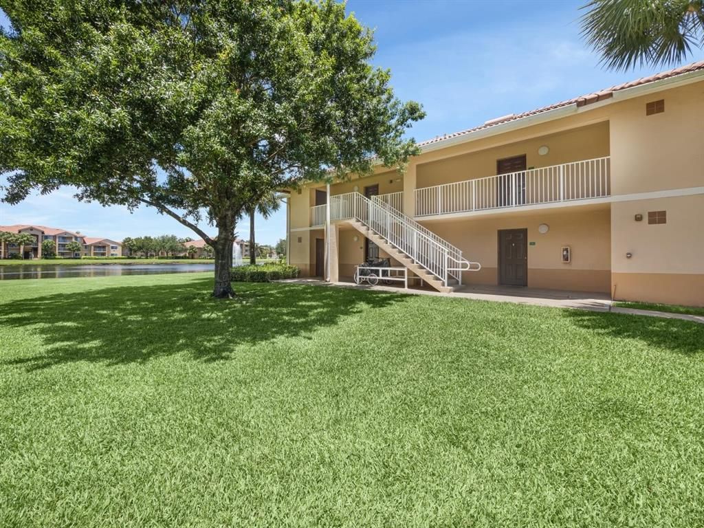 Photo of 281 SW Palm 202 Drive #202, Port Saint Lucie, FL 34986 (MLS # R10731543)