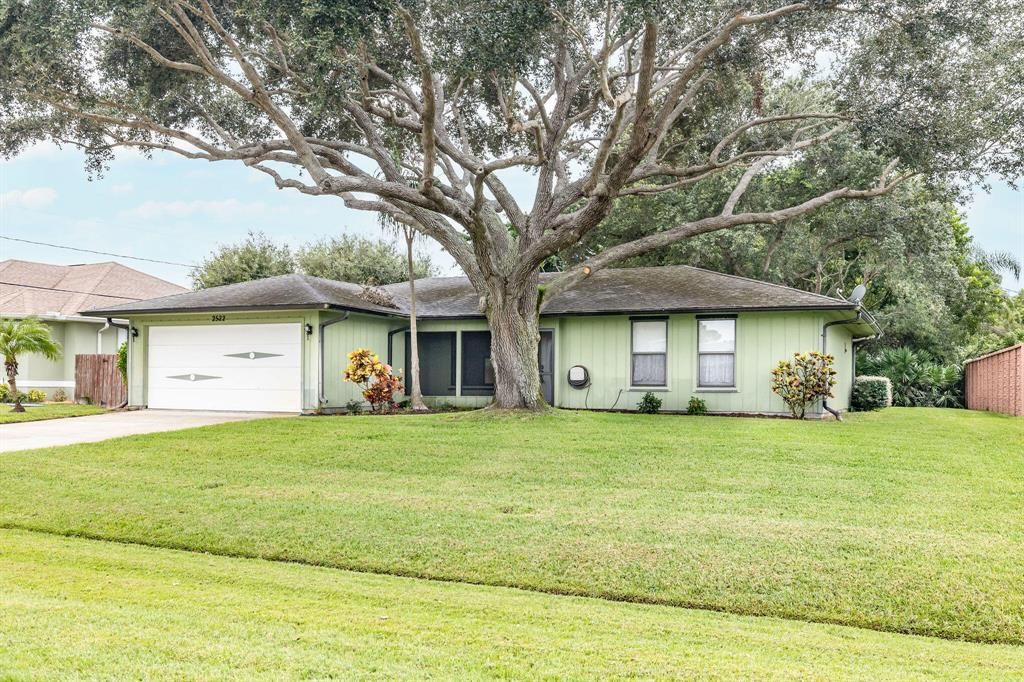 Photo of 2522 SE Leithgow Street, Port Saint Lucie, FL 34952 (MLS # R10747196)