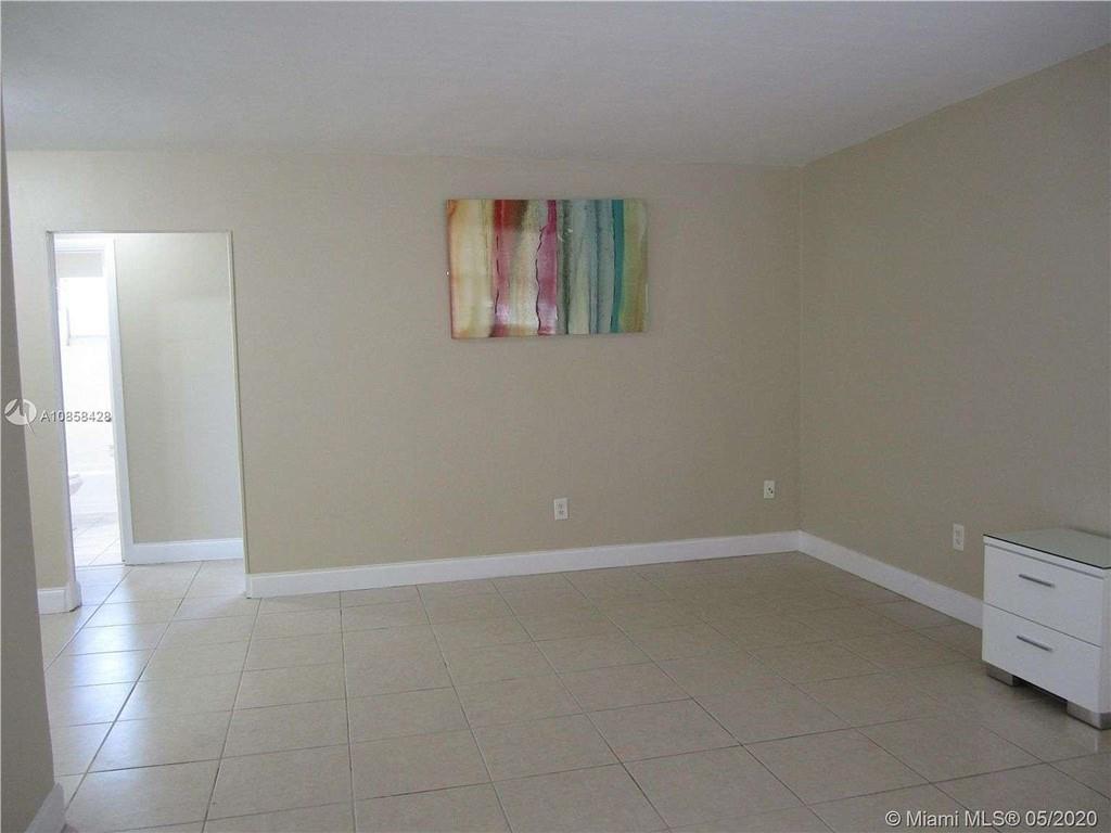 PORTA BELA CONDO - Residential