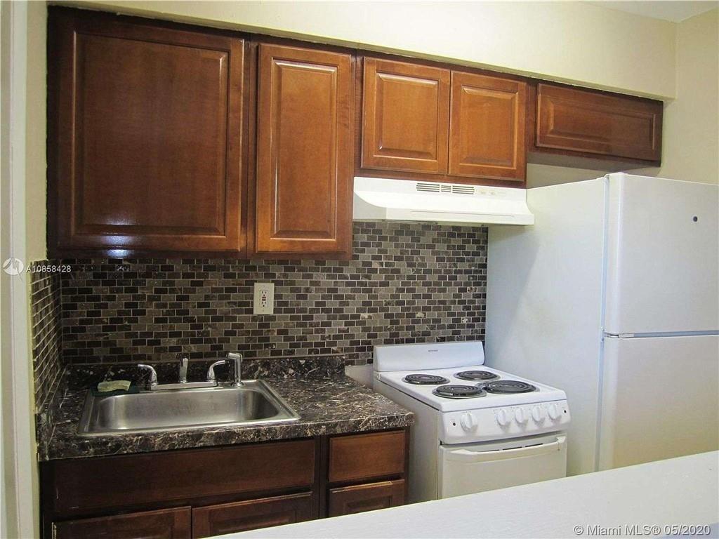 PORTA BELA CONDO - Residential