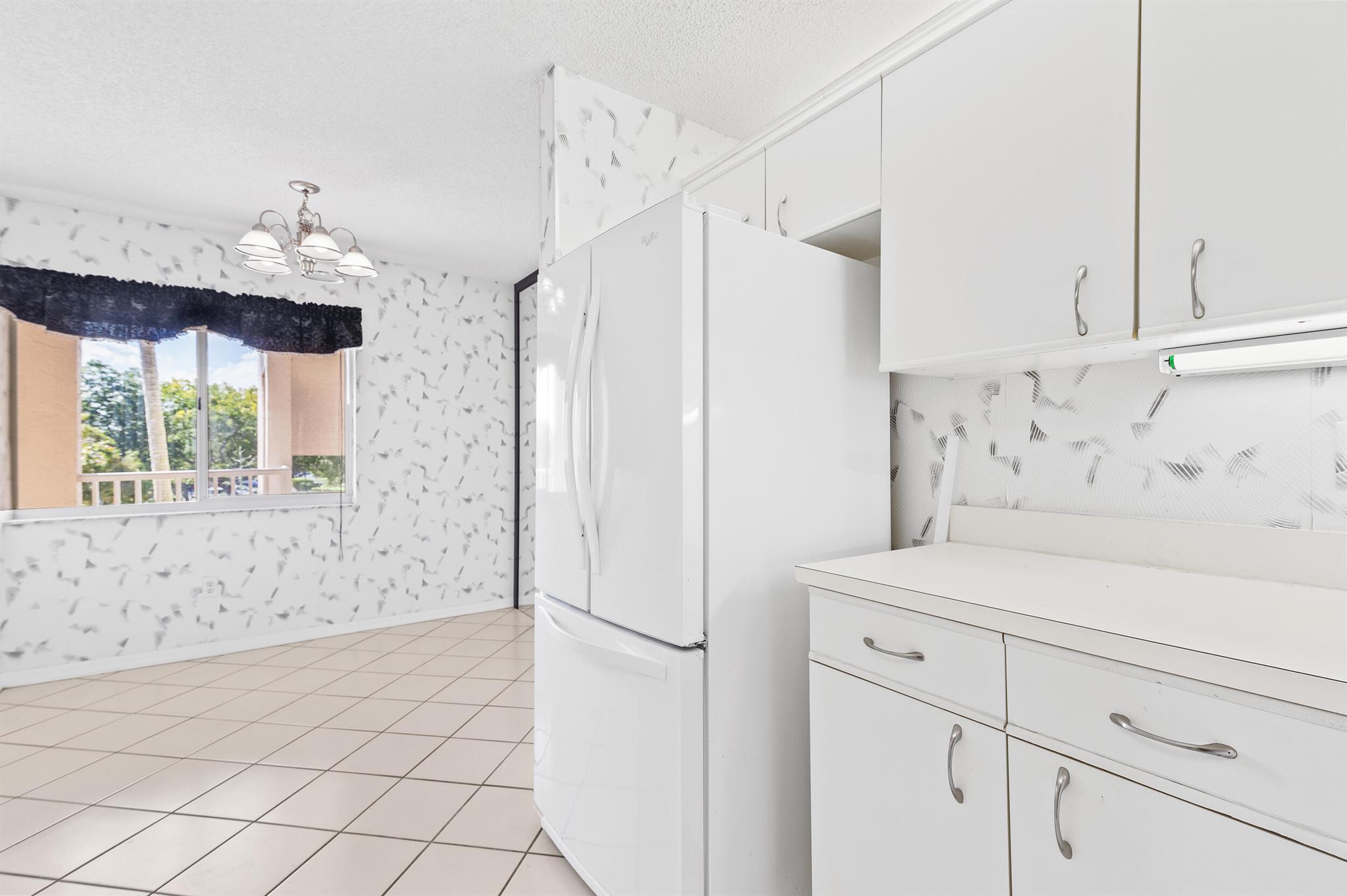 TRENT C CONDO - Residential
