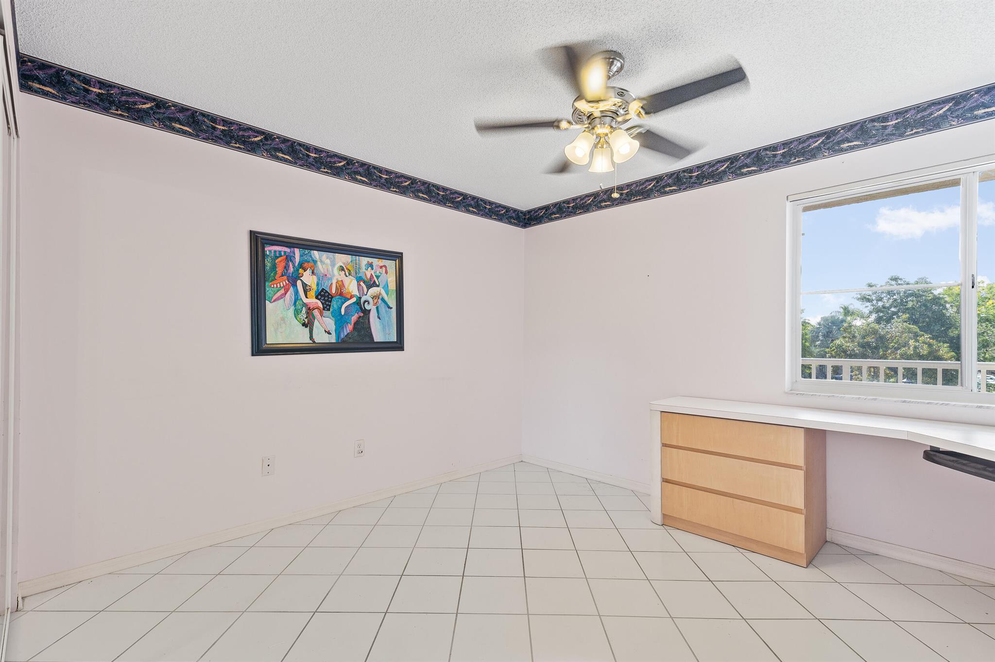 TRENT C CONDO - Residential
