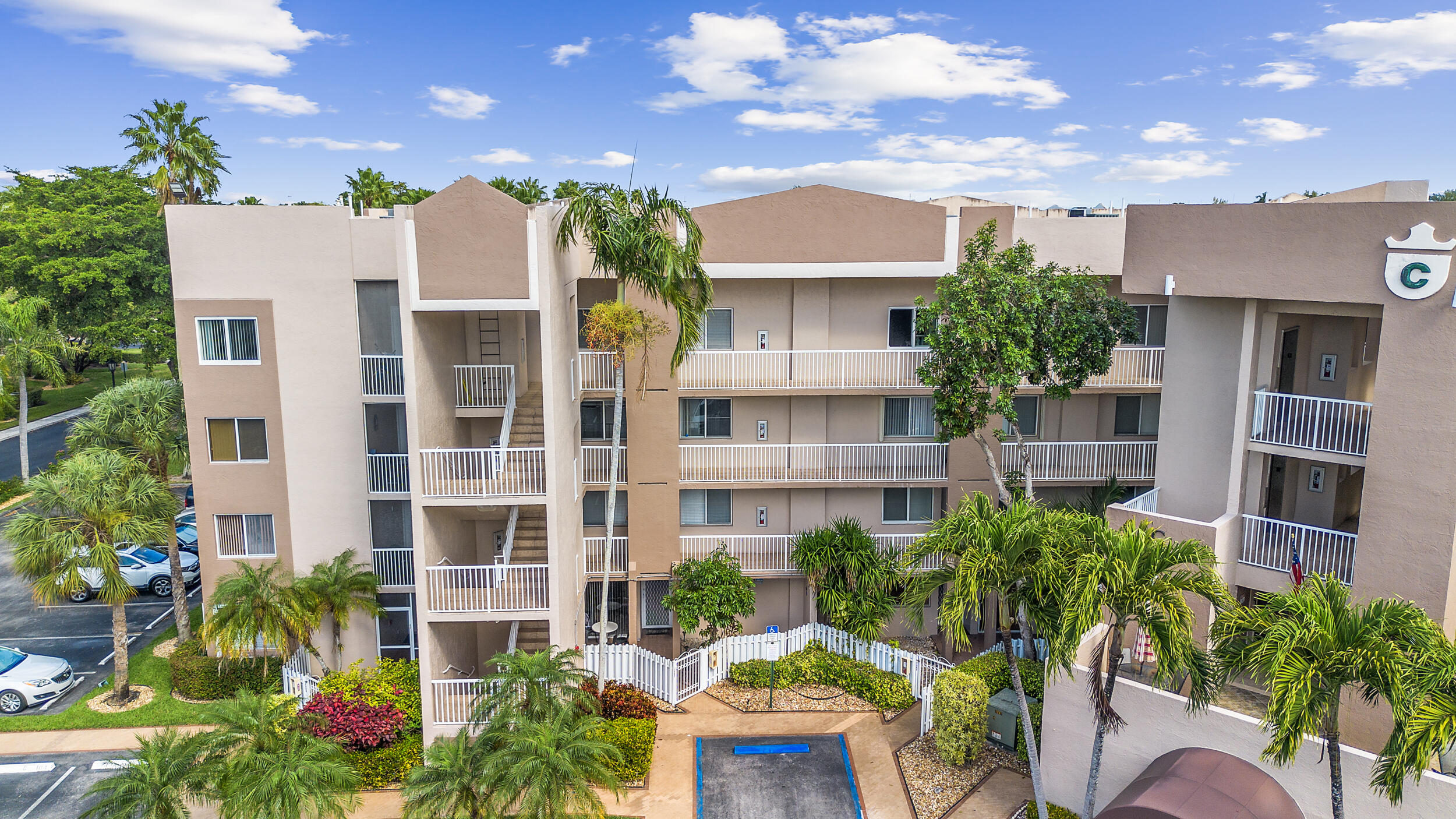 TRENT C CONDO - Residential