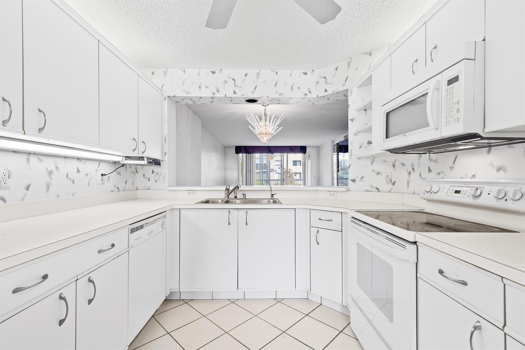 TRENT C CONDO - Residential