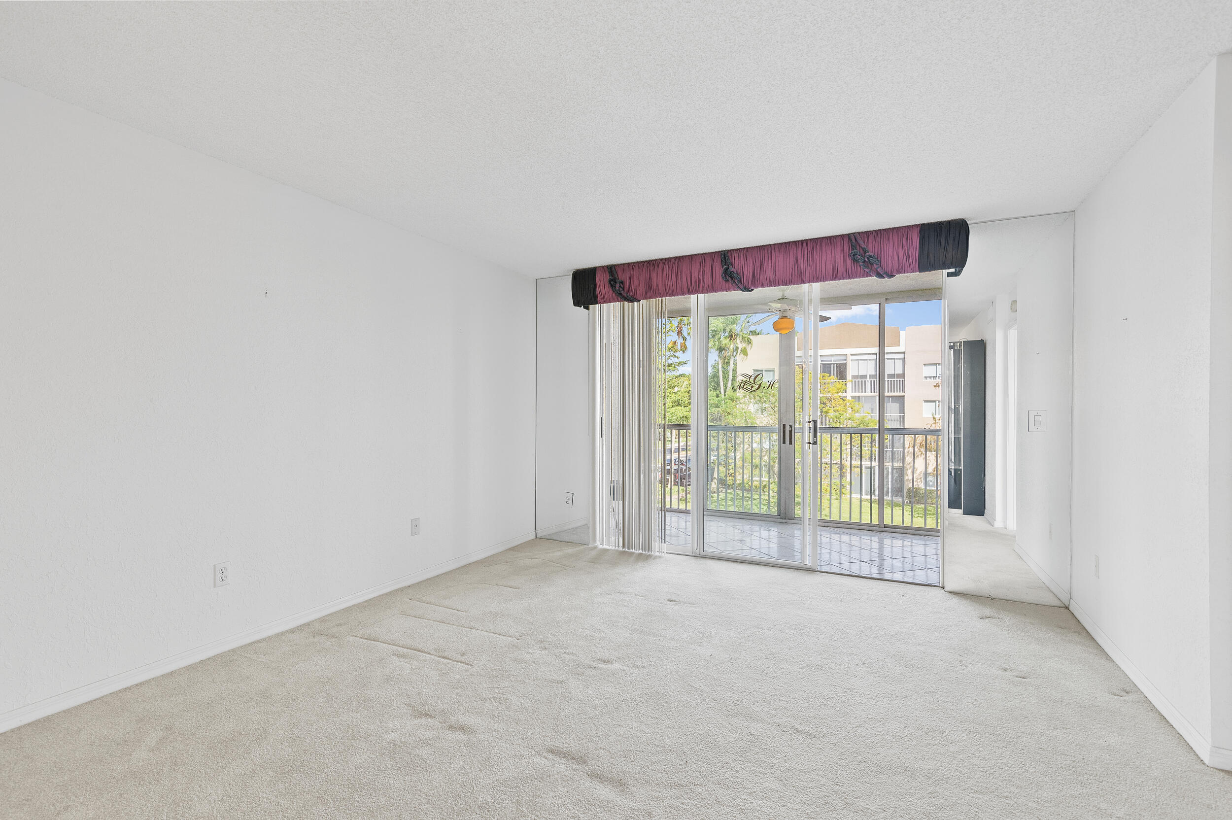 TRENT C CONDO - Residential