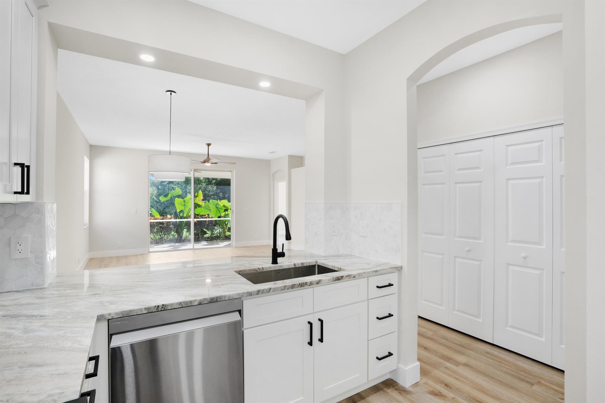 JENSEN BEACH GOLF AND COU - Residential