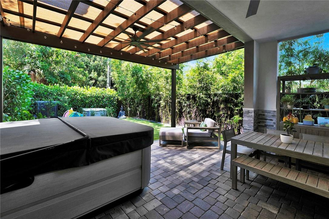 Tarpon River Villas - Residential