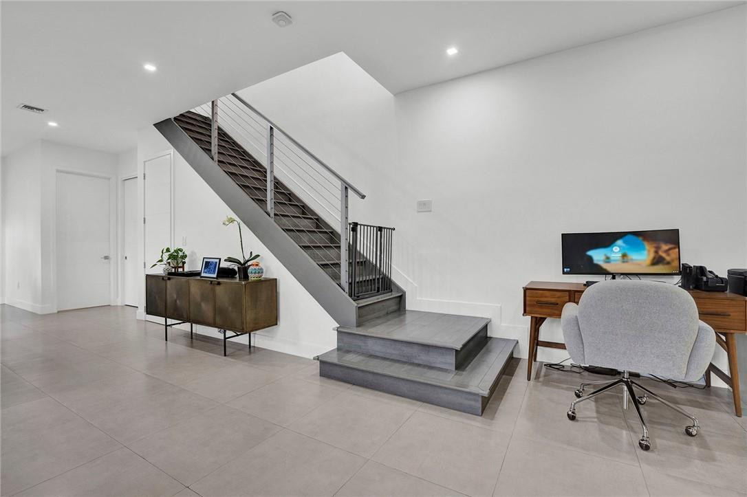 Tarpon River Villas - Residential