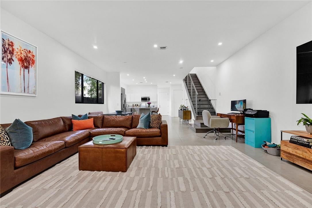 Tarpon River Villas - Residential
