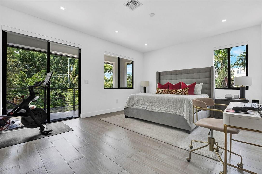 Tarpon River Villas - Residential