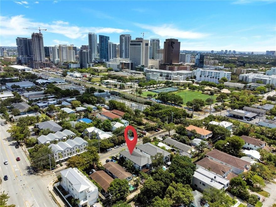 Reduced & PRICED TO SELL. Over 100k improvements added on.. Conversation Piece.. Where Quality is King.. Newer construction (2021) Luxury Townhouse located in the Heart of East Fort Lauderdale. Immaculate 3BD/3.5 BA Corner Home w/ large patio & 2- Car Garage. Points to Perfections.. featuring stunning finishes throughout.. Remarkable Italian Kitchen with Quartz Counter-tops, Luxurious Bathrooms, Gorgeous flooring throughout, Upstairs master suite with balcony- views of private backyard, immense master walk-in closet w/ built-ins, bedrooms are large in dimensions, wash/dryer room upstairs, outdoor built-in Grill, Gazebo w/ hot tub, gas generator. Centrally located.. Walking distance to Parks, Downtown FTL, Las Olas Blvd, only 3 miles to FTL Beach, Minutes to FLL airport. Fee simple, NO HOA.