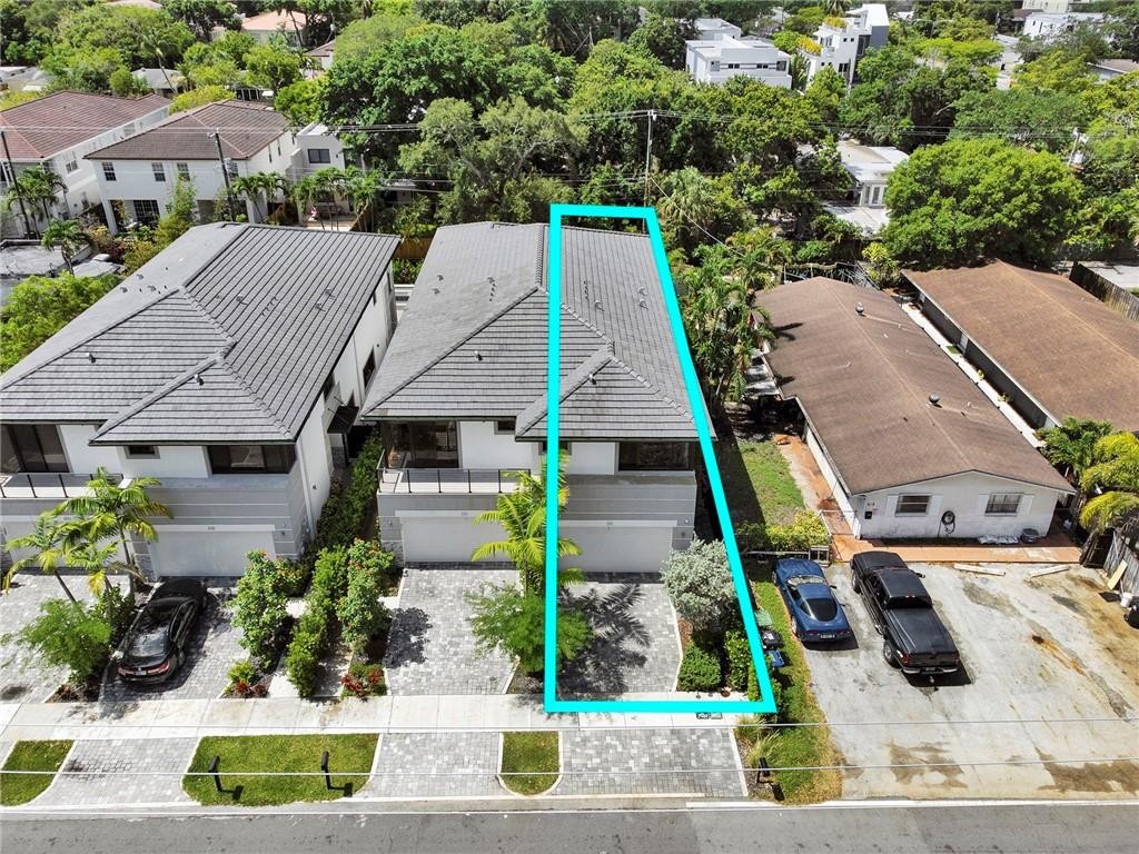 Tarpon River Villas - Residential