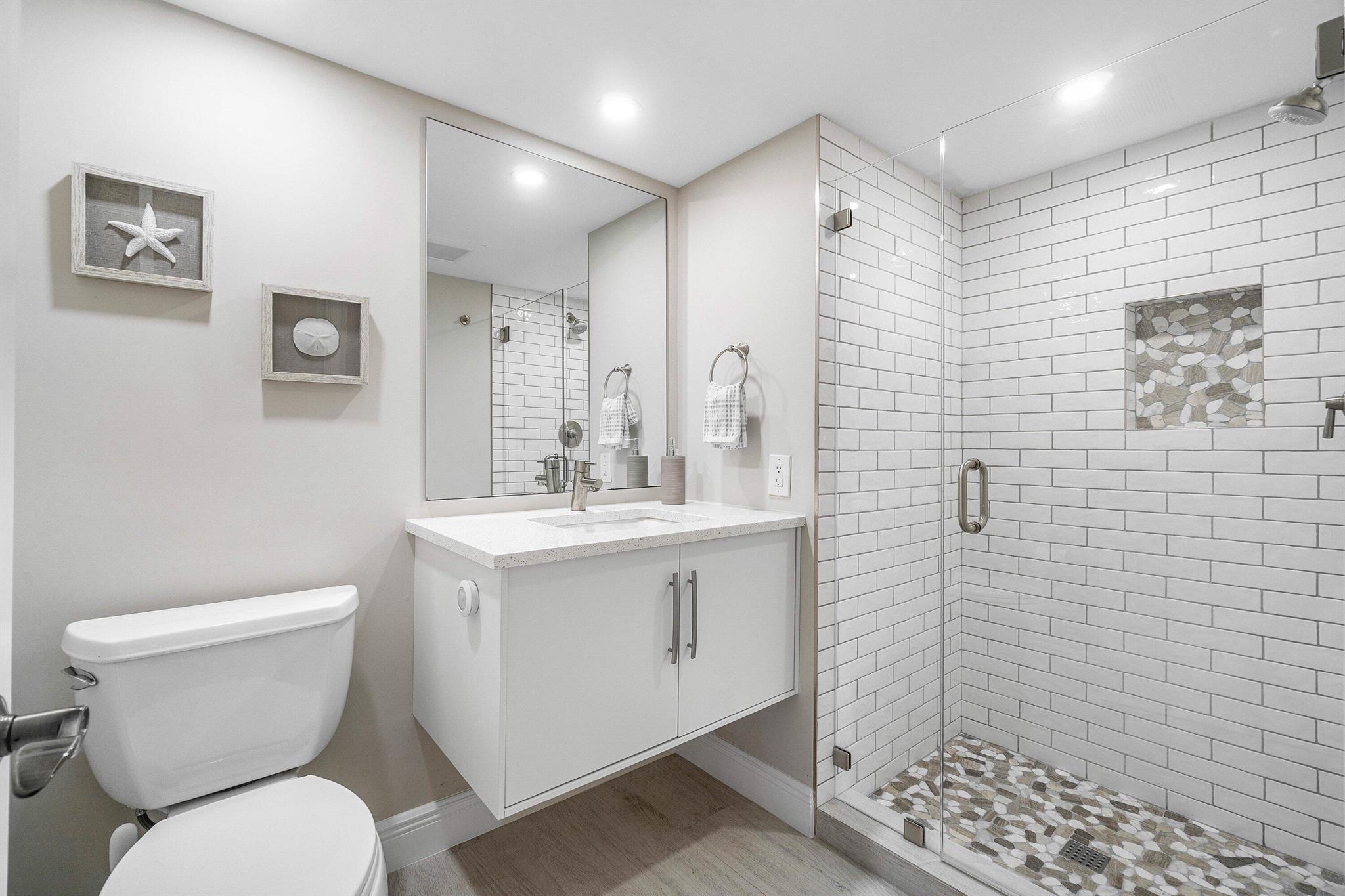 SOUTHPORT AT HUNTERS RUN - Residential