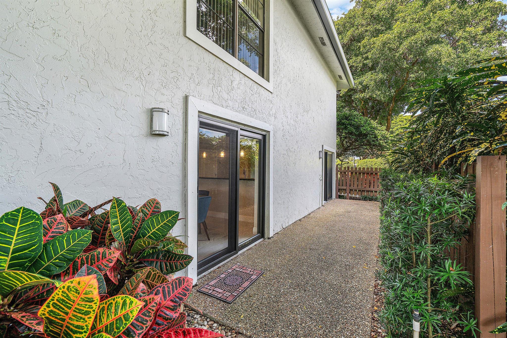 SOUTHPORT AT HUNTERS RUN - Residential