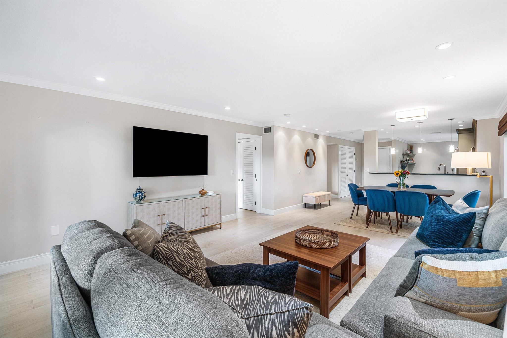 SOUTHPORT AT HUNTERS RUN - Residential