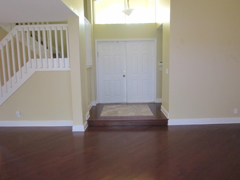 Maple Ridge 167-38 B - Residential
