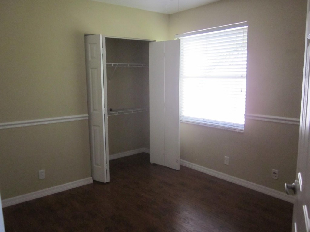 Maple Ridge 167-38 B - Residential