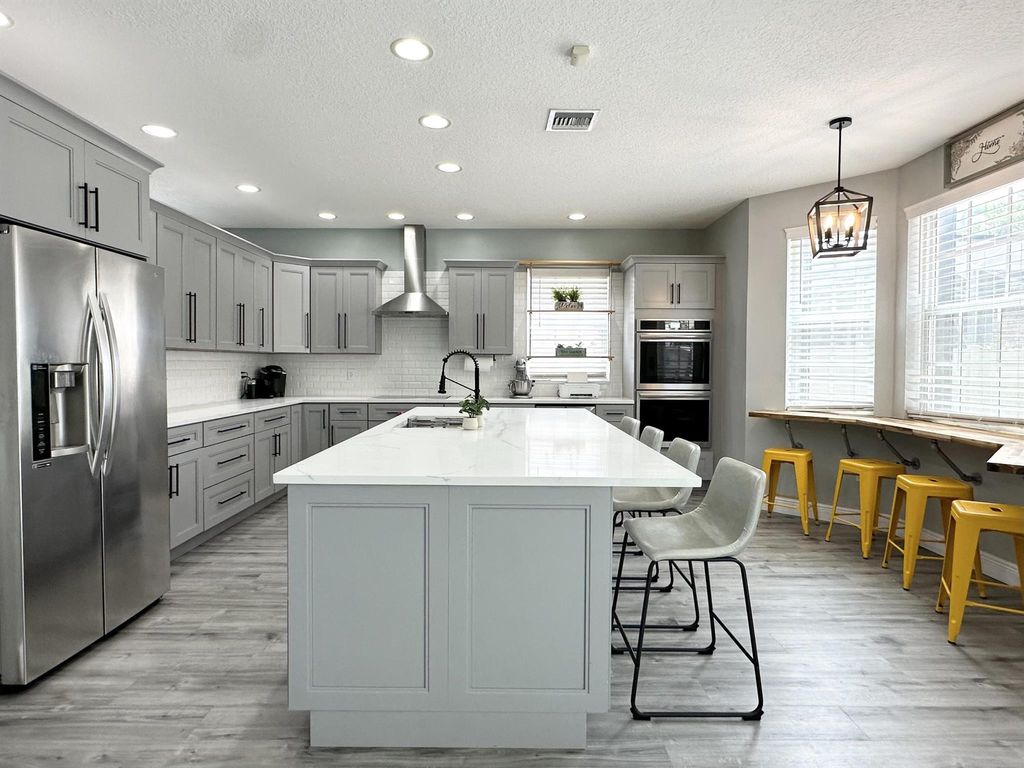 Photo of 2551 Sawyer Terrace, Wellington, FL 33414 (MLS # R10980025)