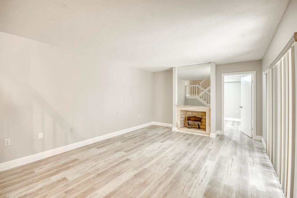 Photo of 1221 12th Lane, Palm Beach Gardens, FL 33418 (MLS # R11110171)