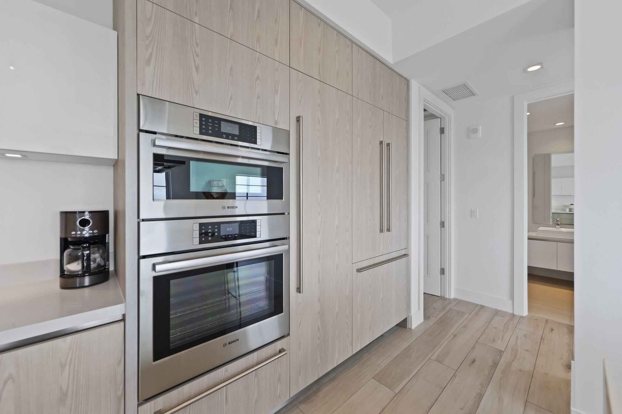 TOWER 155 CONDO - Residential